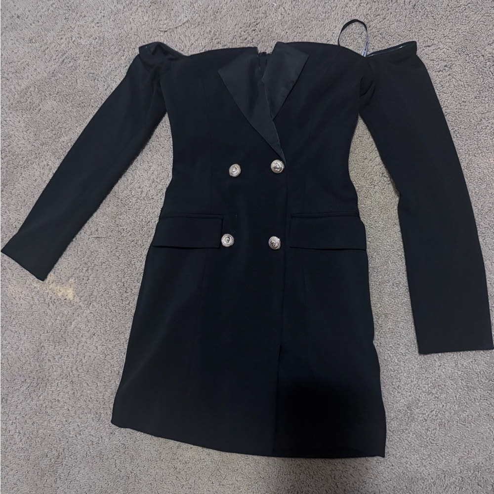 Elegant Black Strapless Dress